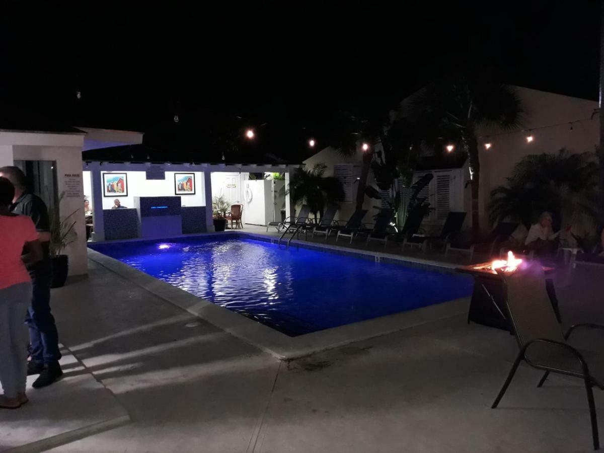 Aparthotel Sandelwood Studios' Nassau